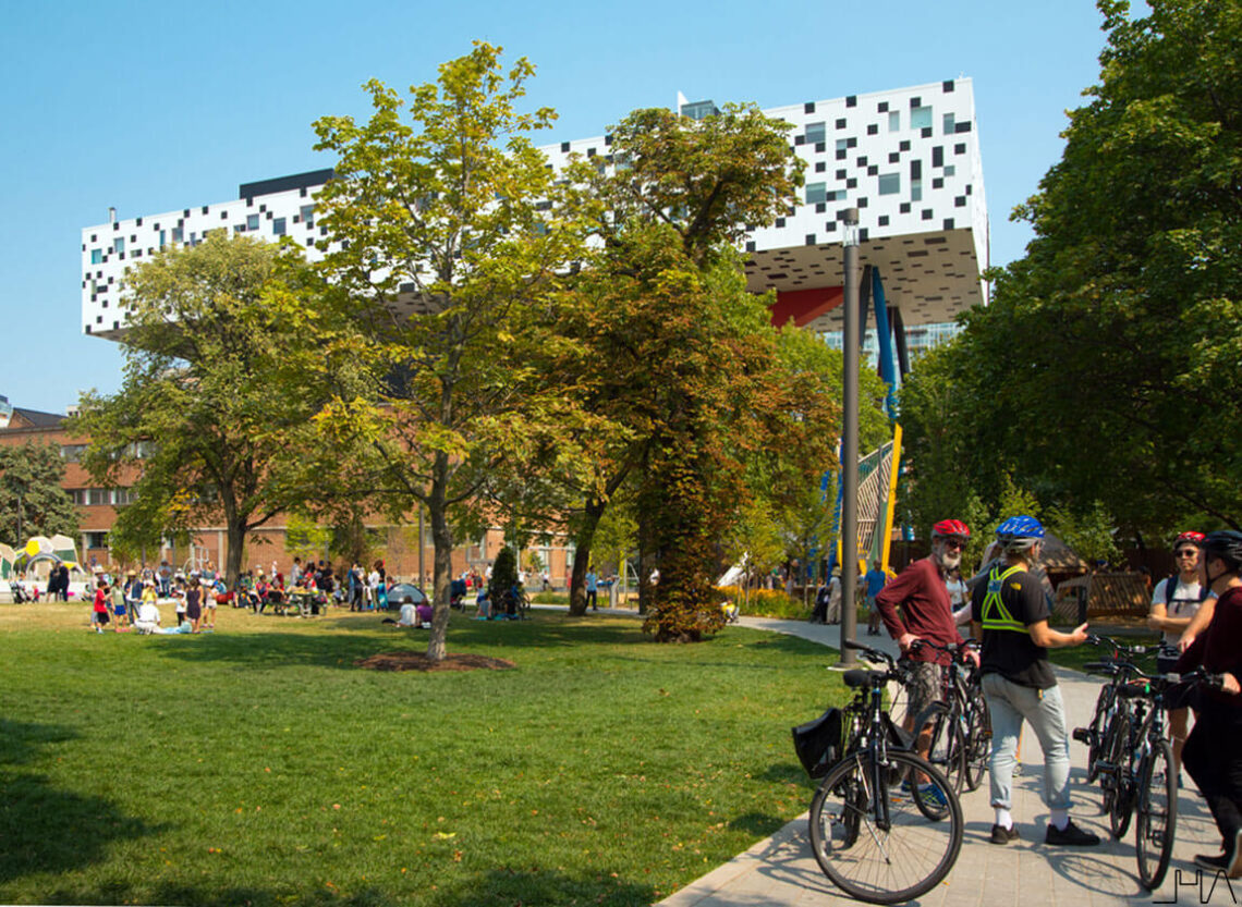 Sharp centre for design / will alsop