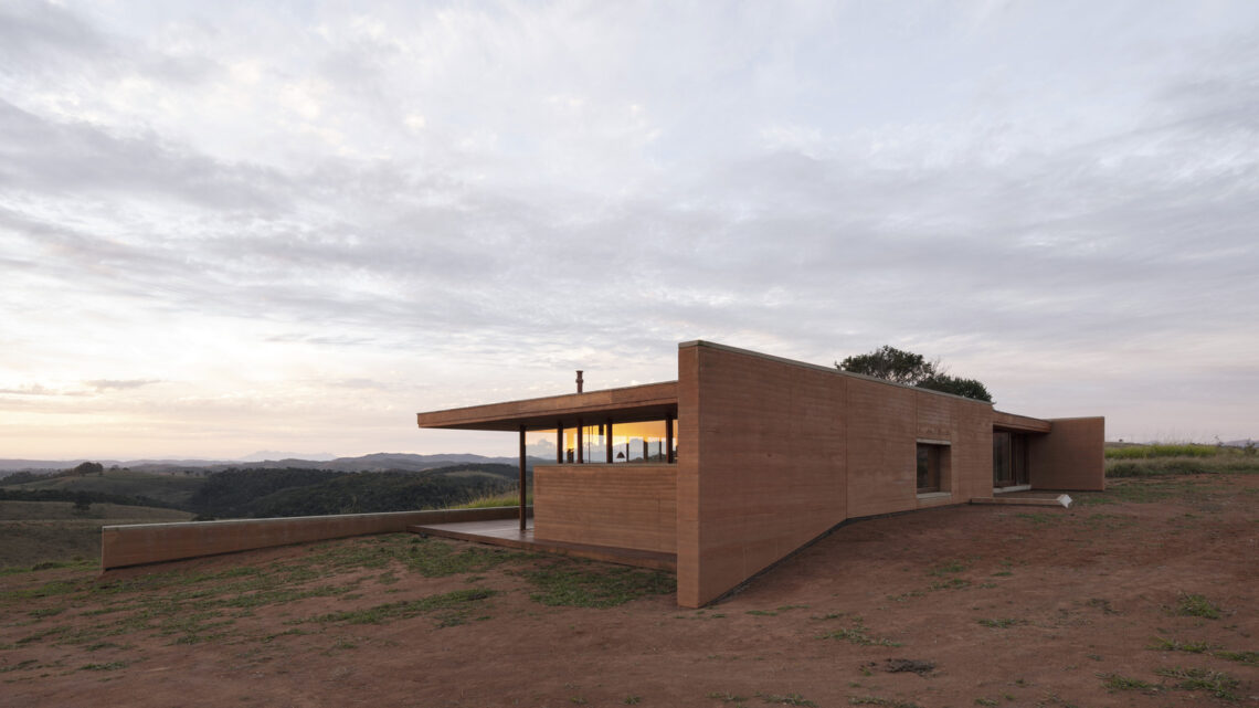 House in cunha / arquipélago arquitetos