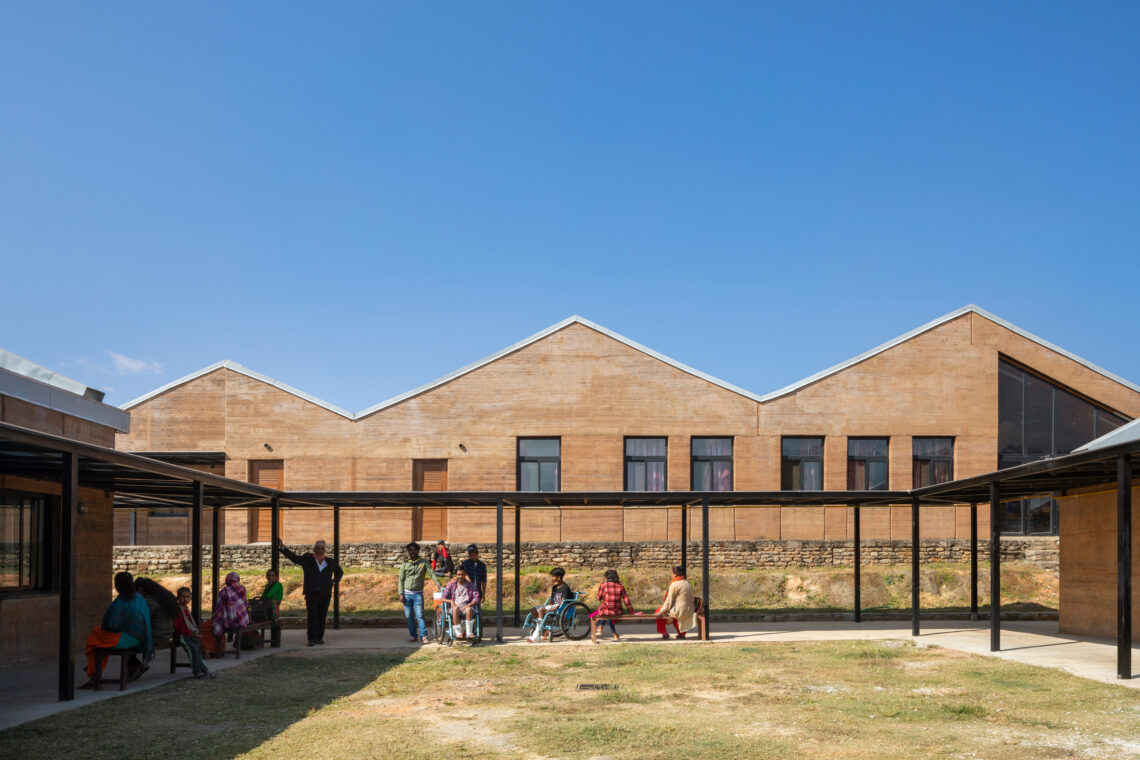 Bayalpata Hospital / Sharon Davis Design