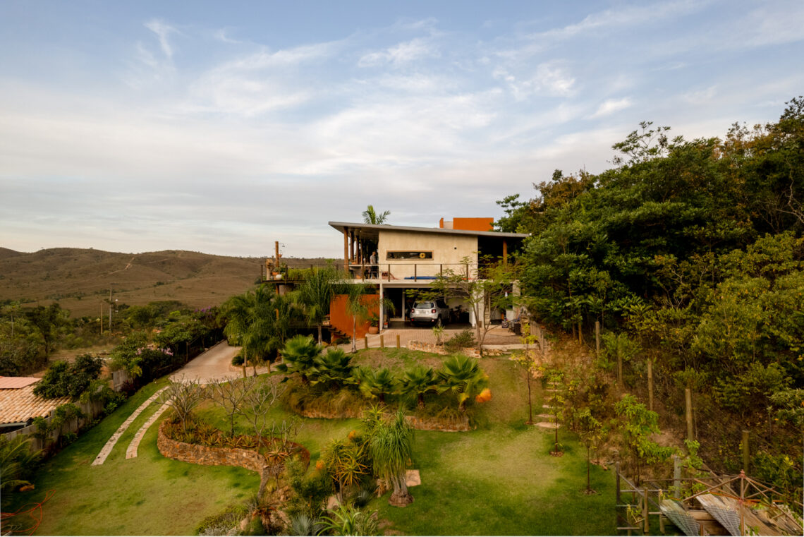 Earth house / tay arquitetura ecológica