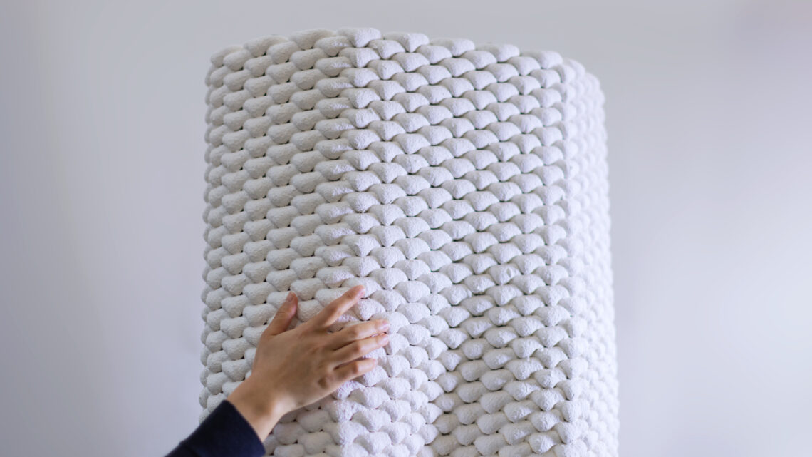 Cement-free mineral foam for 3d printed, lightweight insulated walls