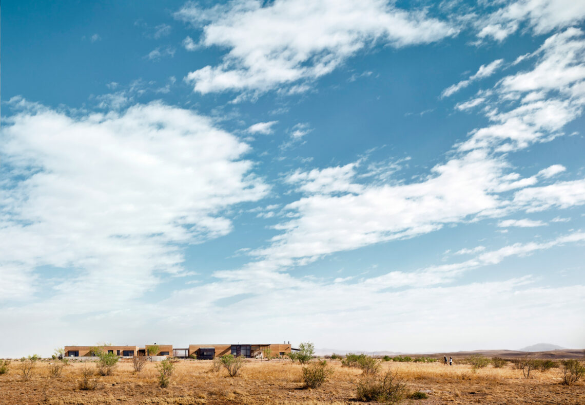 Marfa ranch / lake flato architects