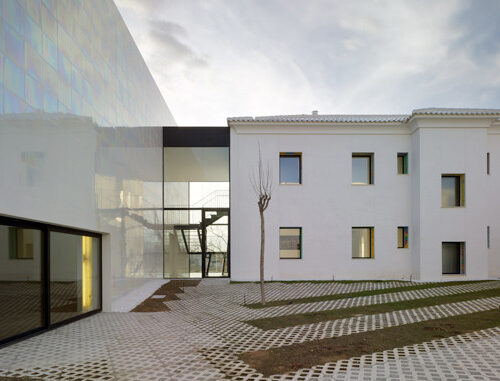 Music hall in algueña / cor & partners