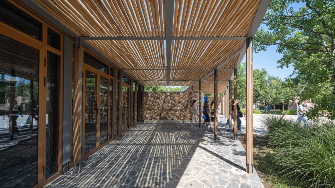 The tourist service station of tangshan ape man cave / aeseu architectural technology and art studio