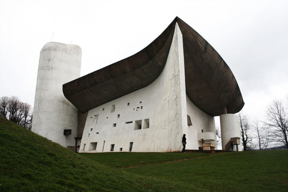 Ronchamp / Le Corbusier | Classics on Architecture Lab