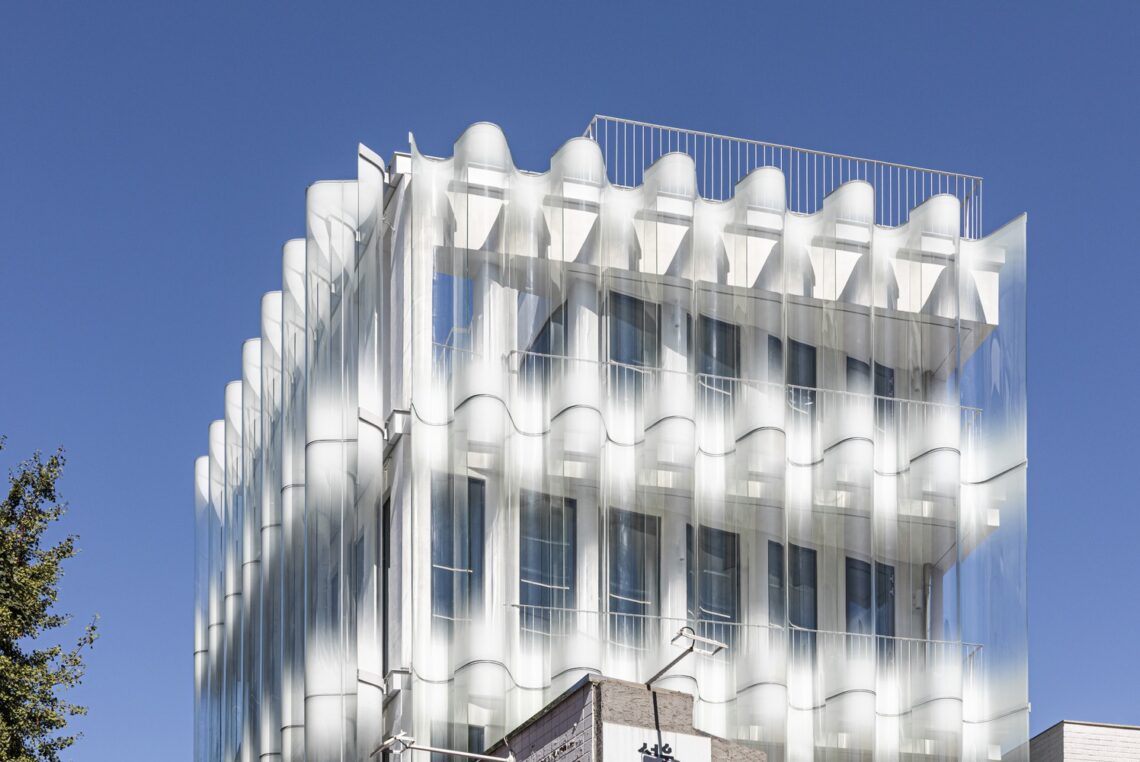 West Glow Office and Retail Building / Society of Architecture