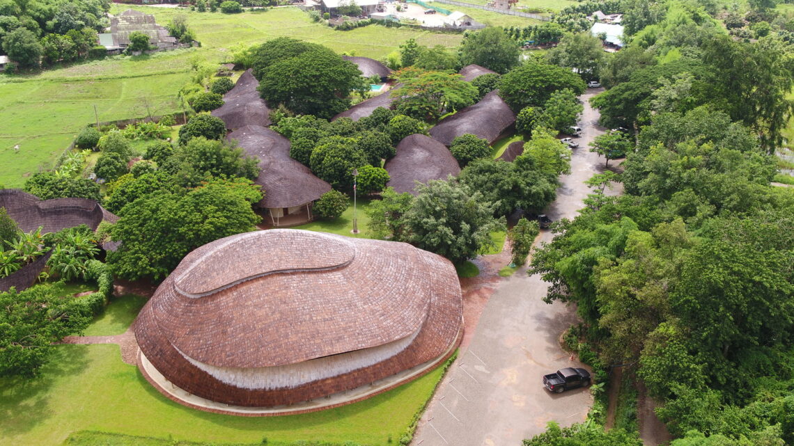 Bamboo Sports Hall for Panyaden International School / Chiangmai Life Construction