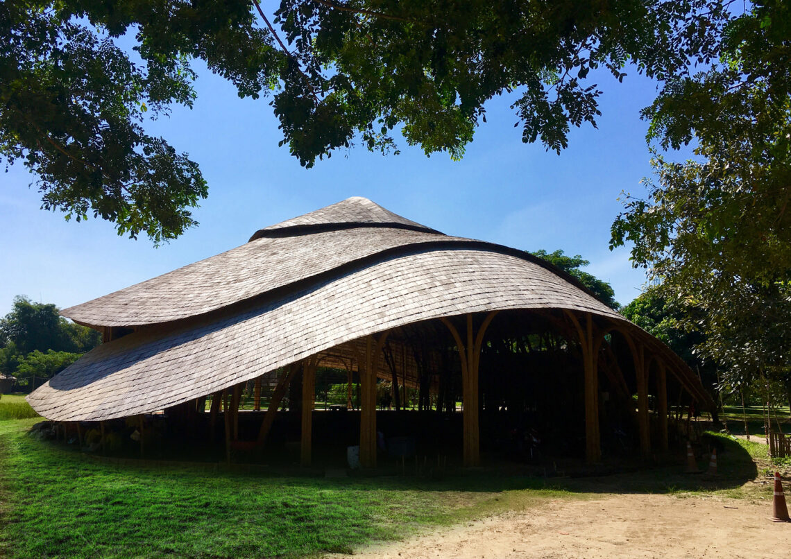 Bamboo Sports Hall for Panyaden International School / Chiangmai Life Construction