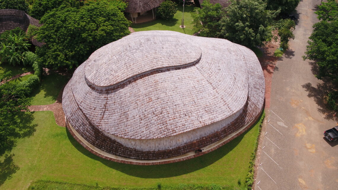 Bamboo Sports Hall for Panyaden International School / Chiangmai Life Construction