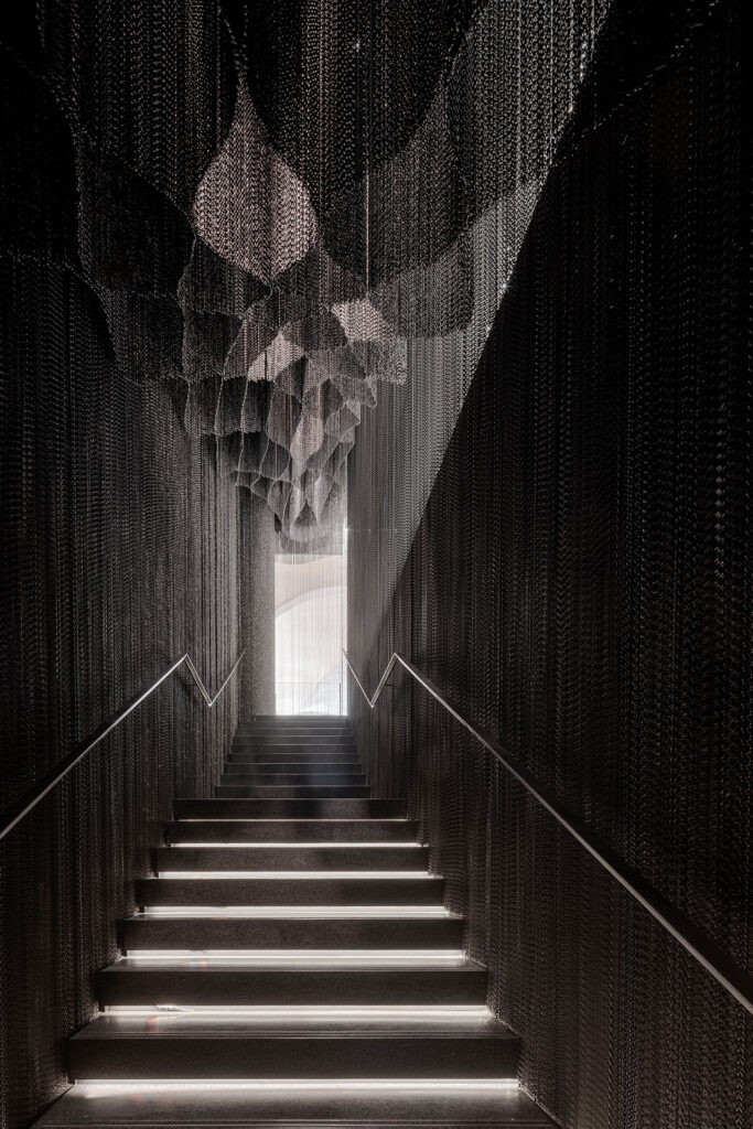 New Interior for Casa Batlló Stairs & Atrium / Kengo Kuma & Associates