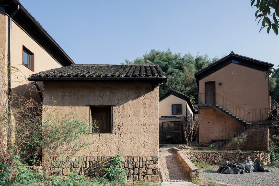 Floating Cloud Township Villa / More Design Office