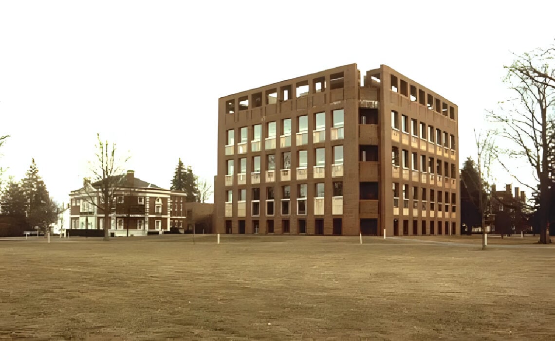 Phillips exeter academy library / louis kahn | classics on architecture lab