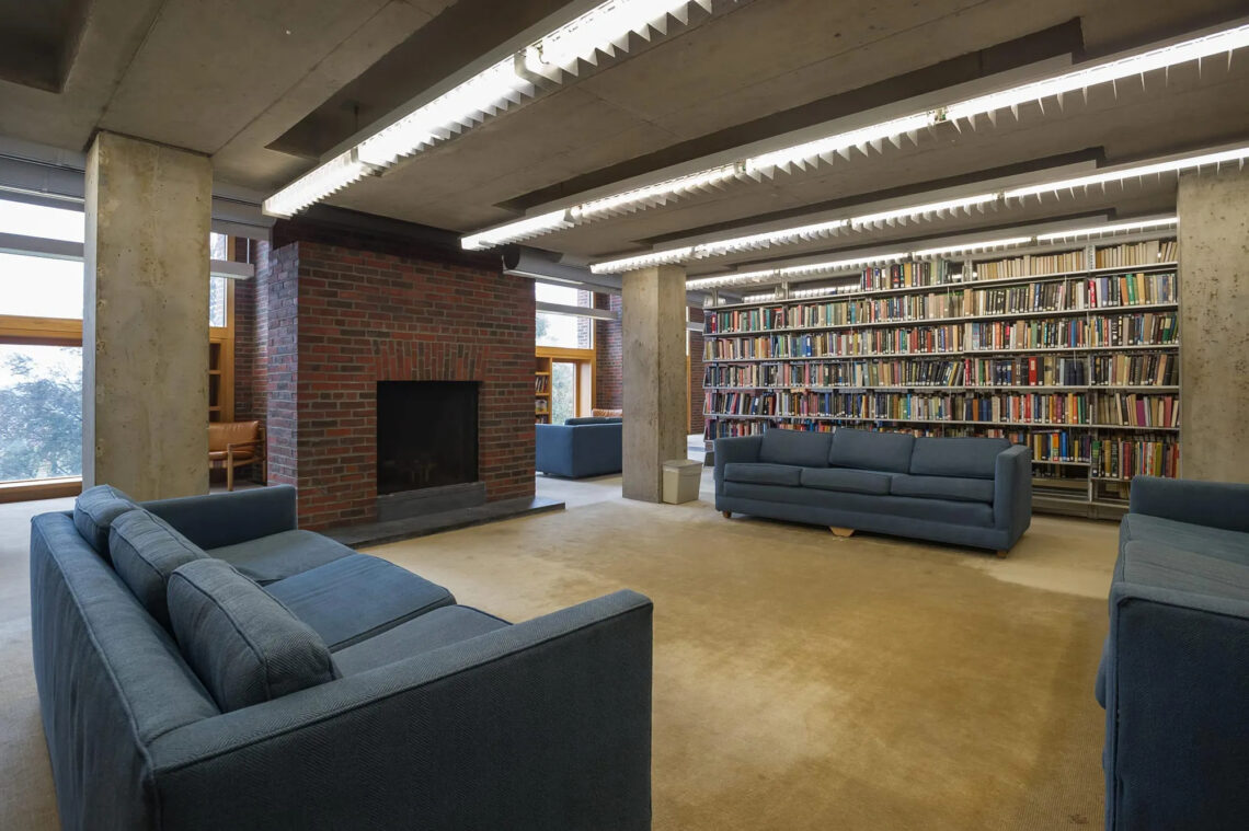 Phillips exeter academy library / louis kahn | classics on architecture lab