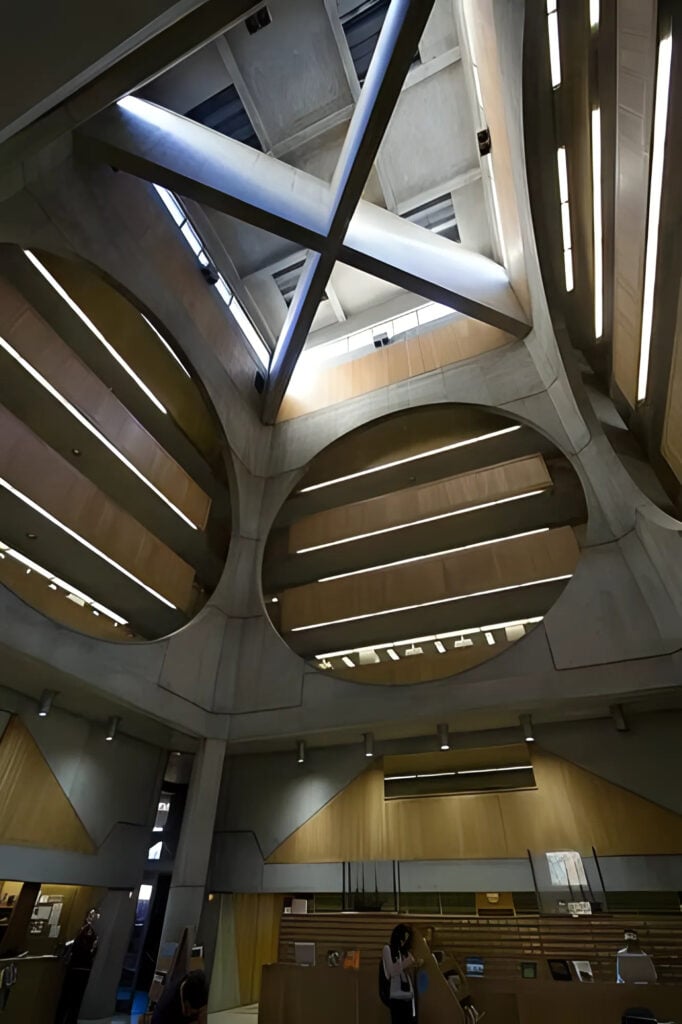 Phillips exeter academy library / louis kahn | classics on architecture lab