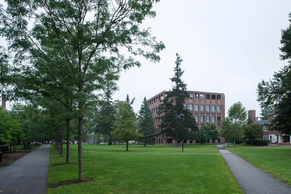 Phillips exeter academy library / louis kahn | classics on architecture lab