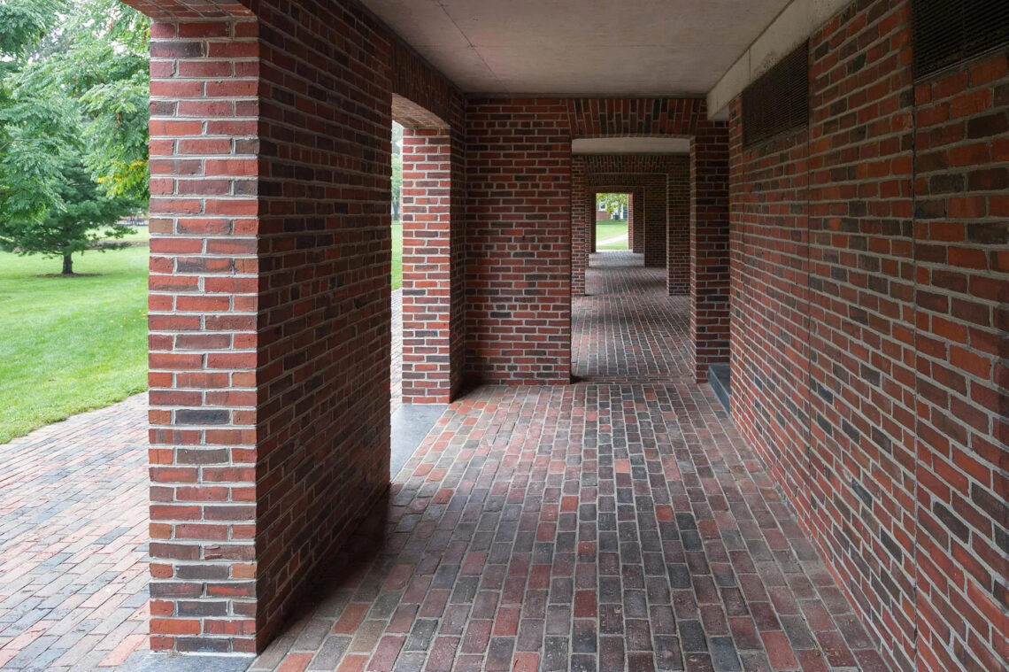 Phillips exeter academy library / louis kahn | classics on architecture lab