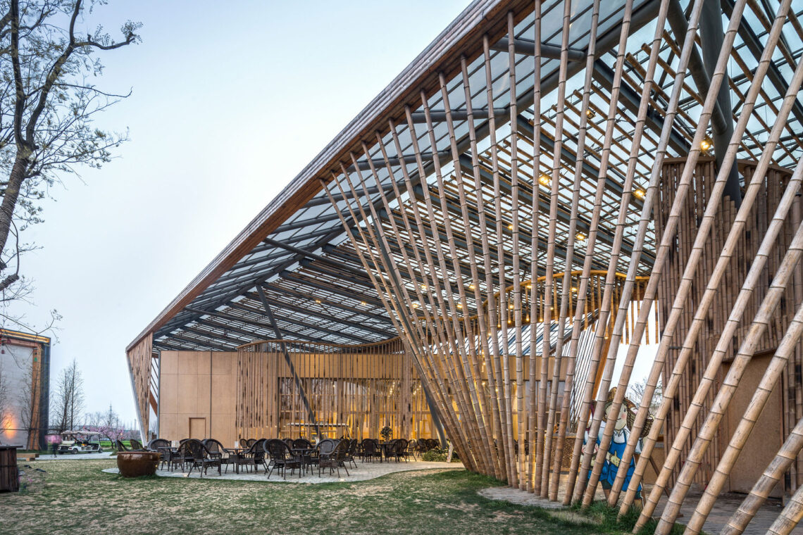 New Pastoralism Lecture Hall / SYN Architects China