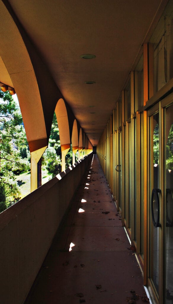 Marin Civic Center / Frank Lloyd Wright | Classics on Architecture Lab