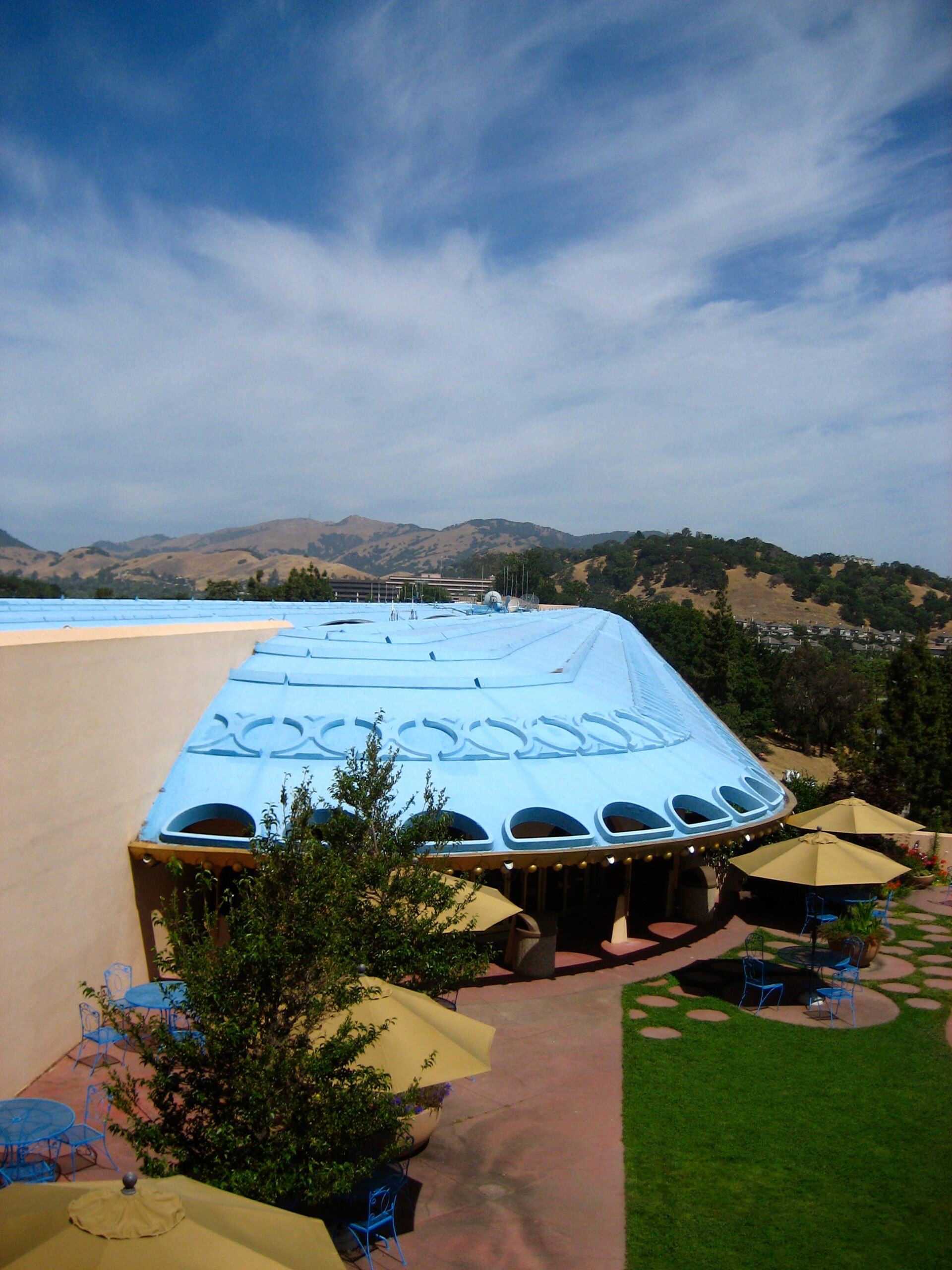 Marin Civic Center / Frank Lloyd Wright | Classics on Architecture Lab