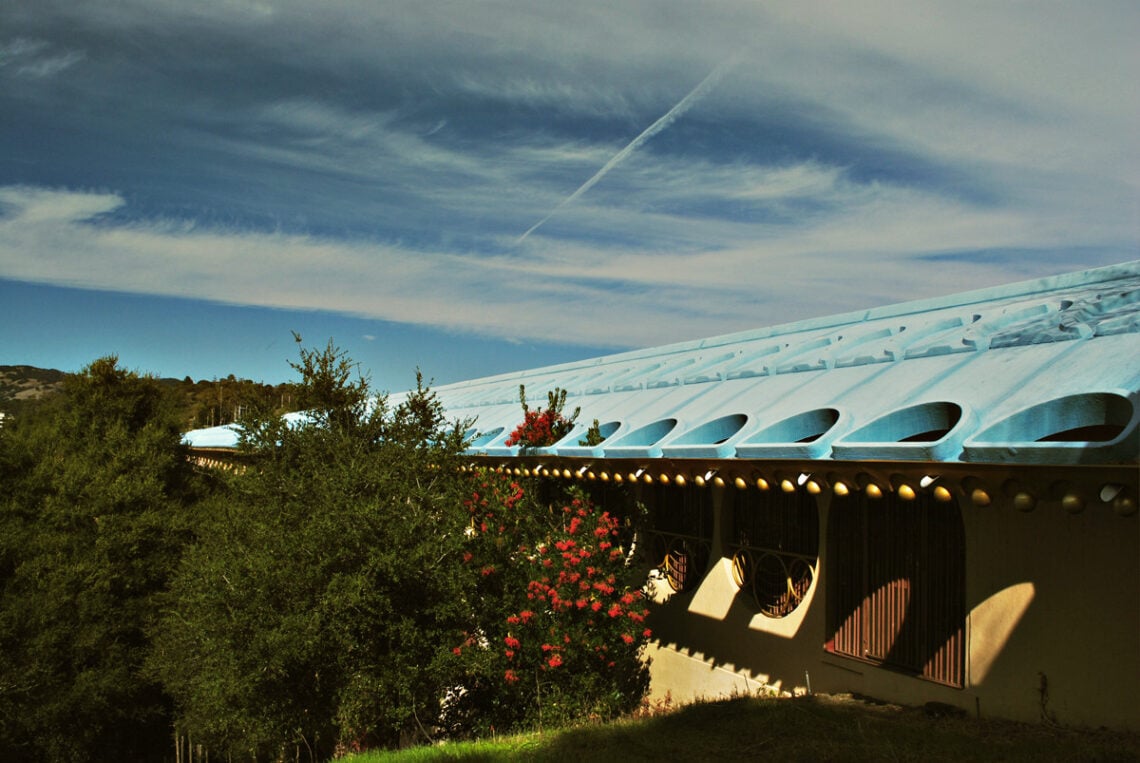 Marin Civic Center / Frank Lloyd Wright | Classics on Architecture Lab