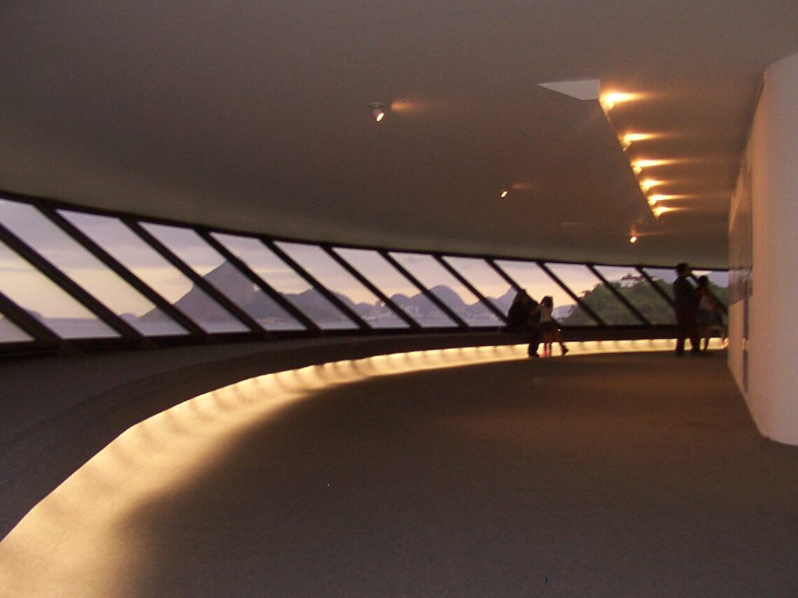 Niterói Contemporary Art Museum / Oscar Niemeyer