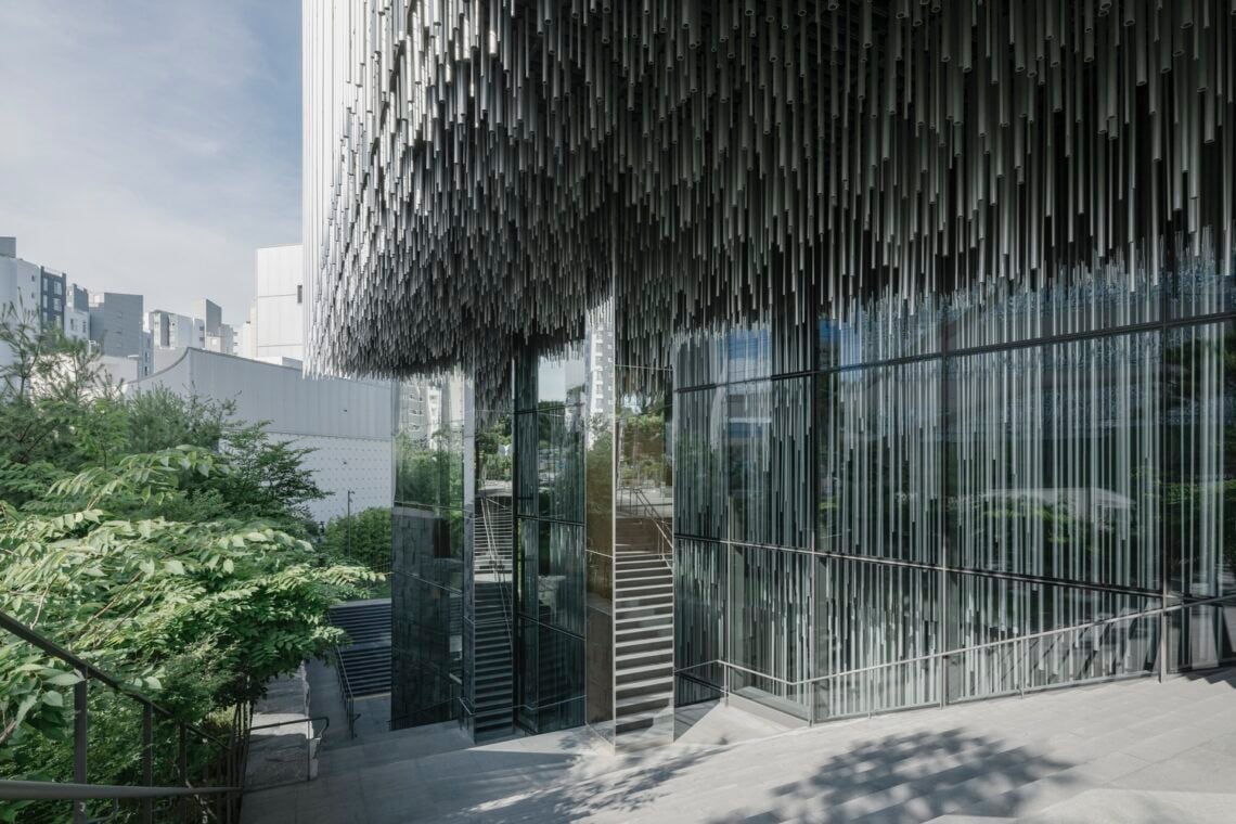 The Audeum / Kengo Kuma & Associates + YKH Associates