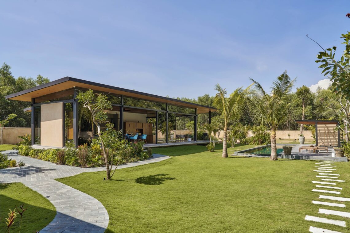 Bioclimatic Tropical Villa in Vietnam / T3 Architects + Kanopea Architecture Studio